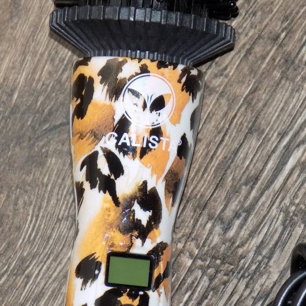 Calista Perfecter Heated Styling Brush Women OS Leopard Print Excellent Ionic